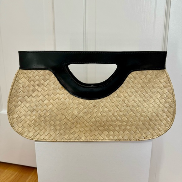 Buzz by Jane Fox Straw Clutch - Picture 2 of 4